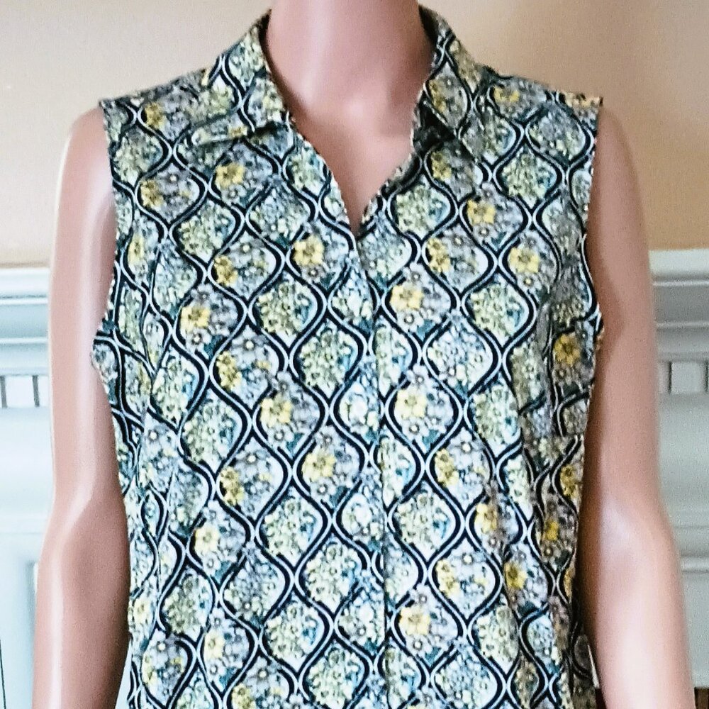 Sleeveless Floral Button Down Blouse 6 Charter Club Blue Yellow Lattice Print